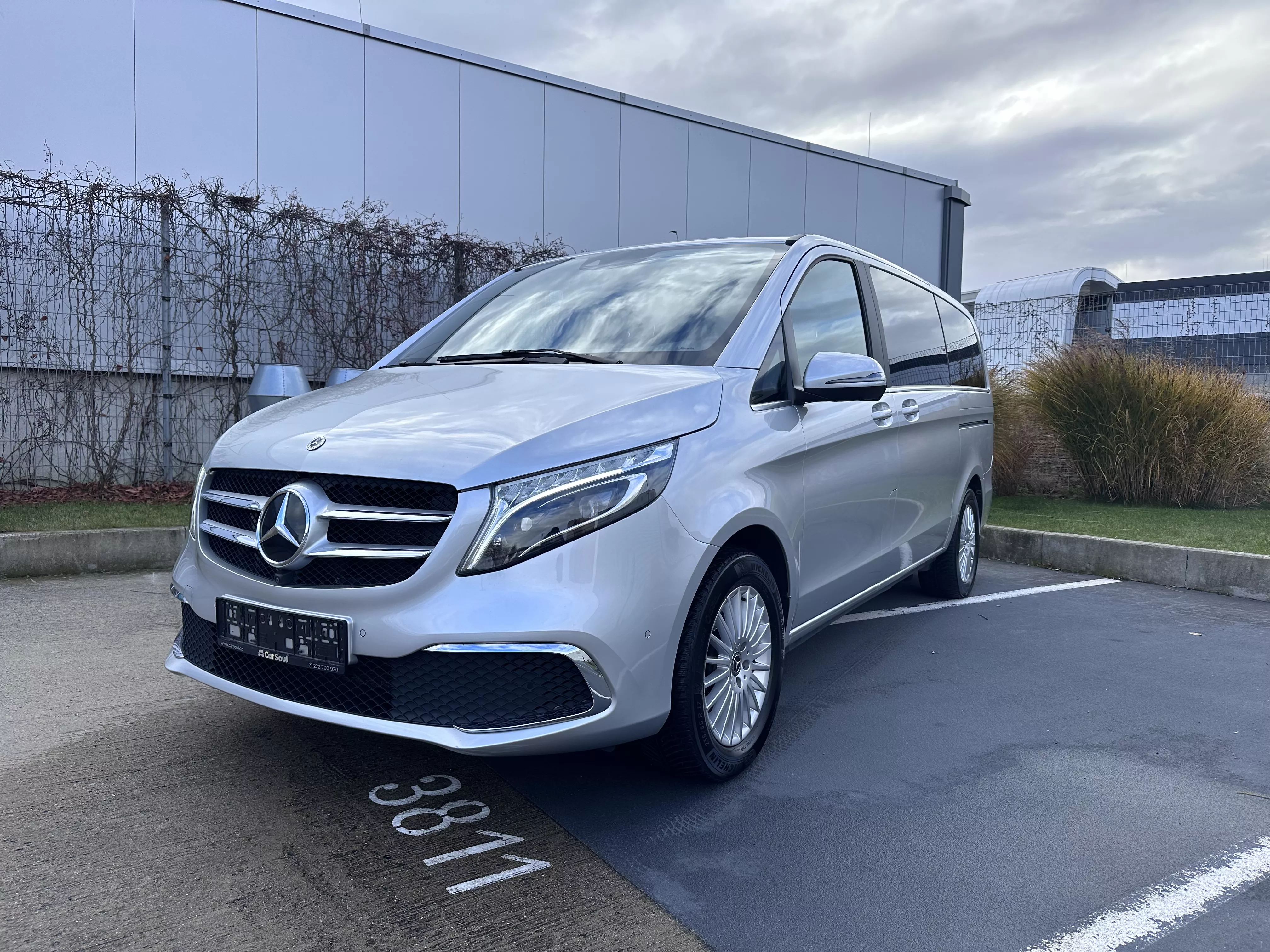 Mercedes V 300 4M L, 7 míst